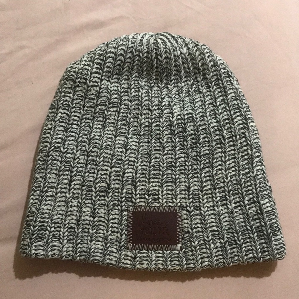 Love Your Melon beannie